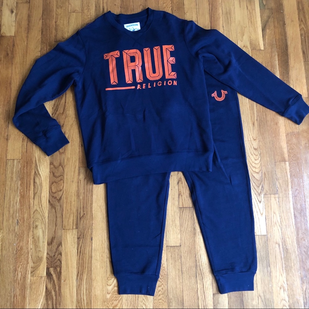 Men’s True Religion sweat suit LARGE MAKE OFFER